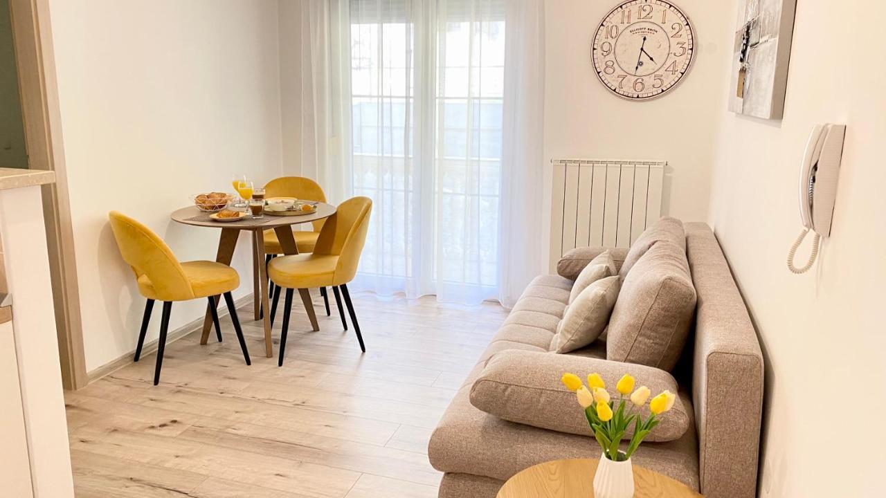 Apartment Komljenovic Pula Bagian luar foto