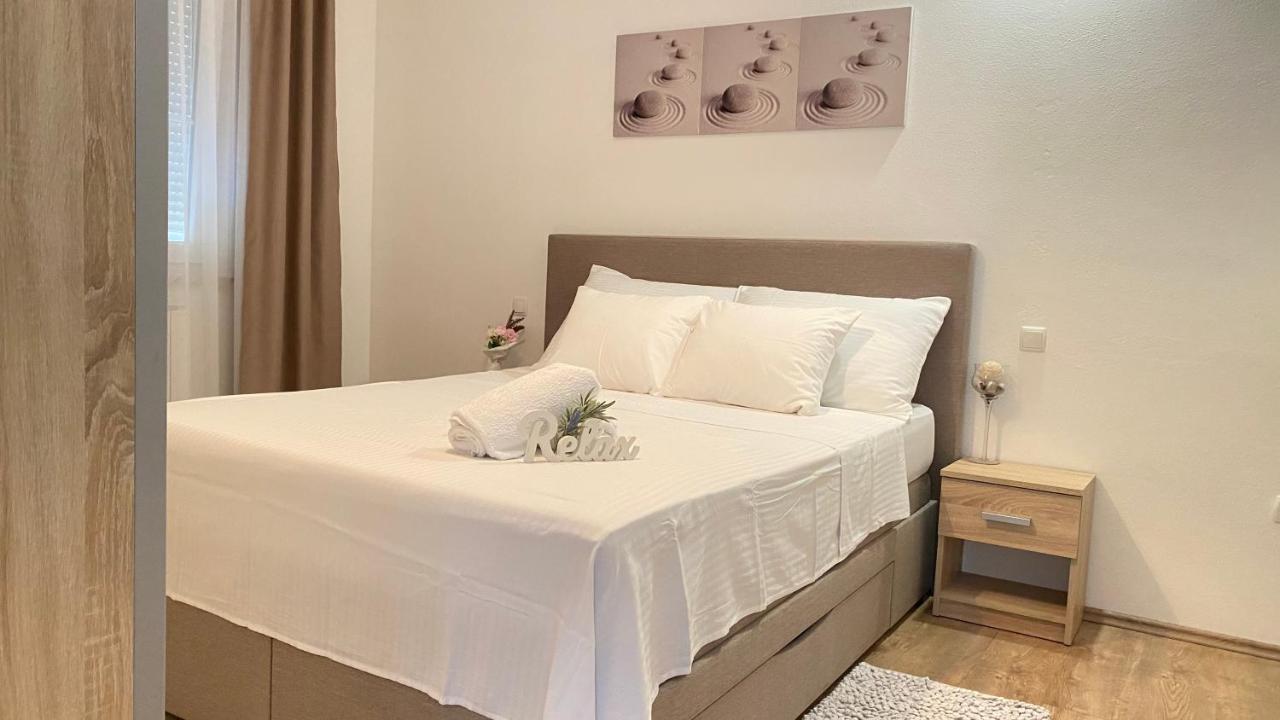 Apartment Komljenovic Pula Bagian luar foto