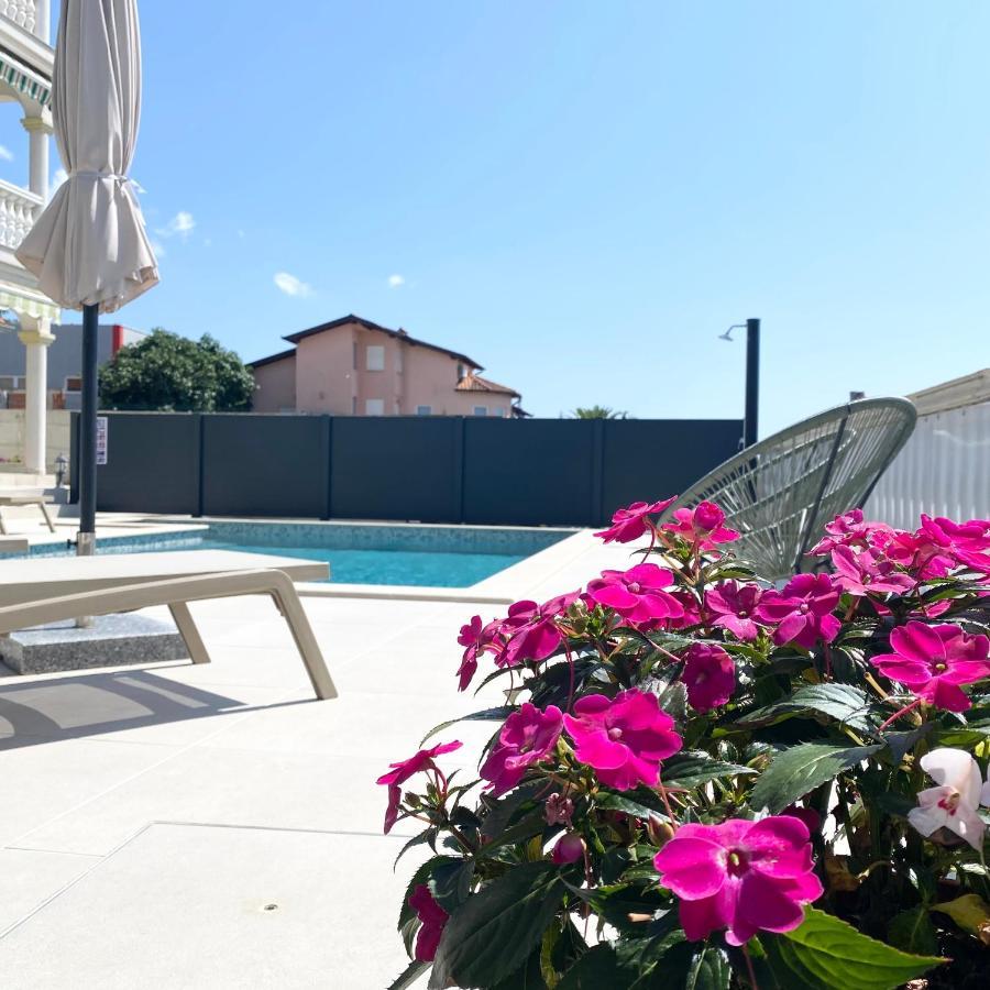 Apartment Komljenovic Pula Bagian luar foto