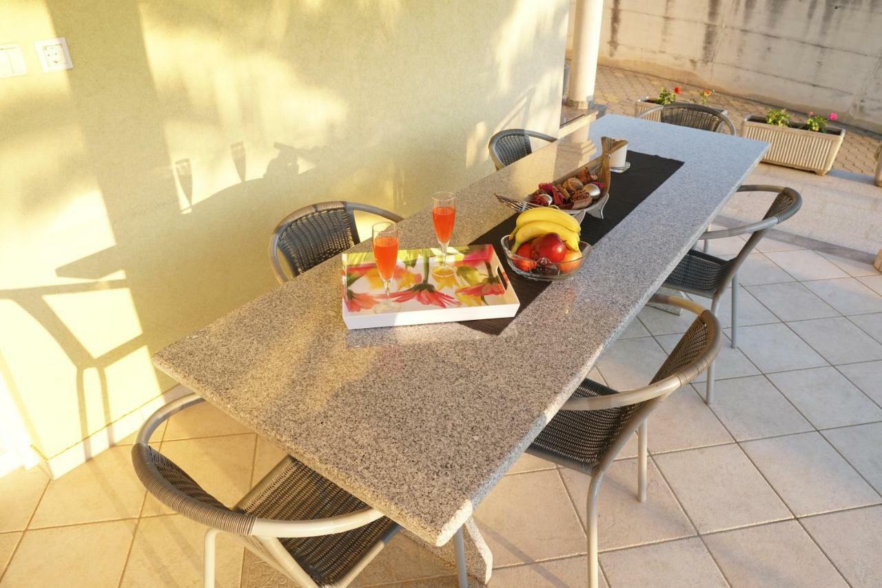 Apartment Komljenovic Pula Bagian luar foto